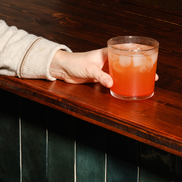 Gin tonic à la poudre de poivron